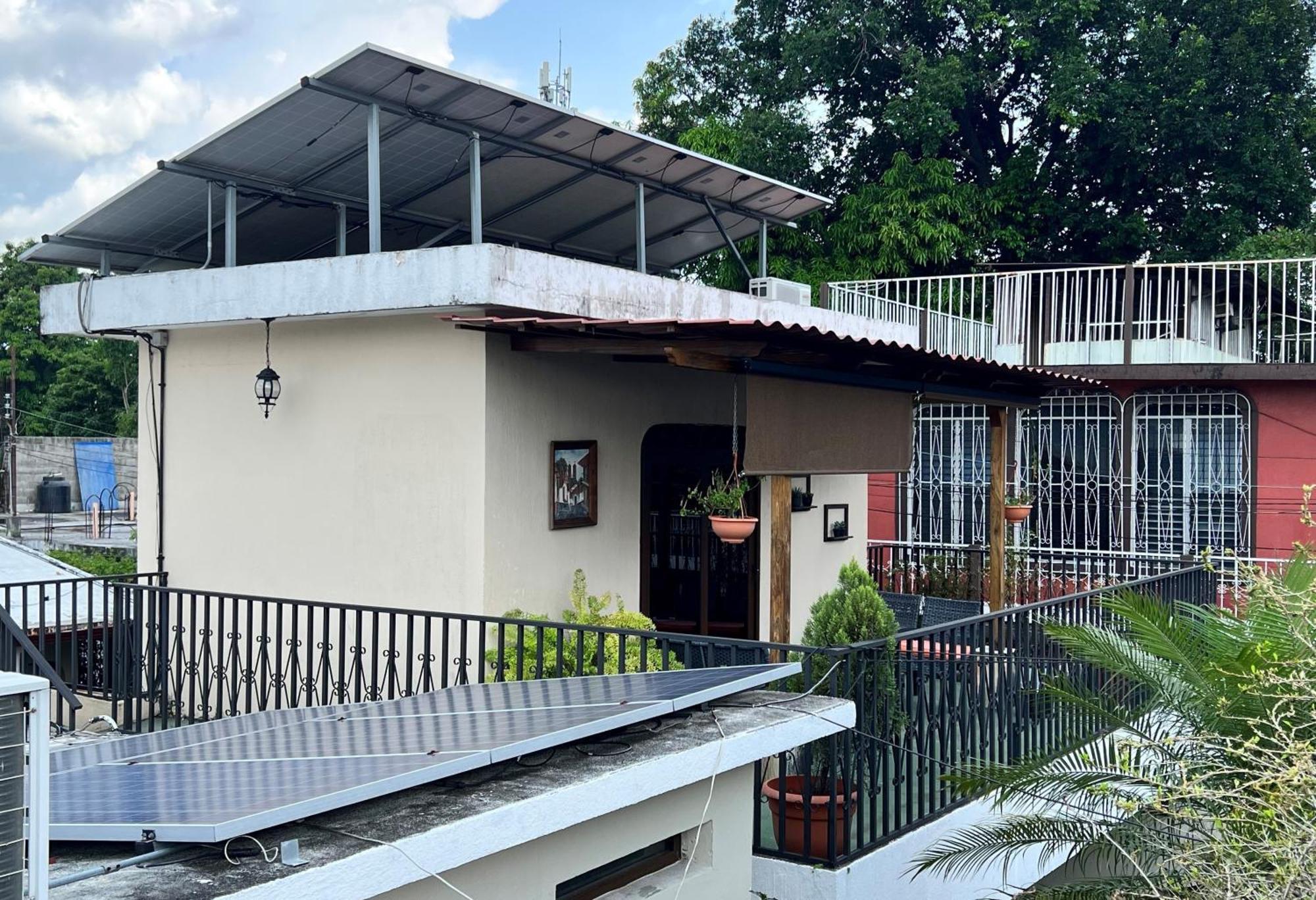 El Meson De Los Abuelitos Retalhuleu Exteriör bild